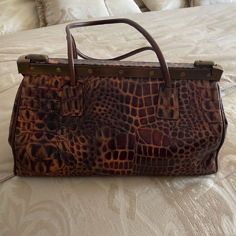 Miss Mak Leather bag